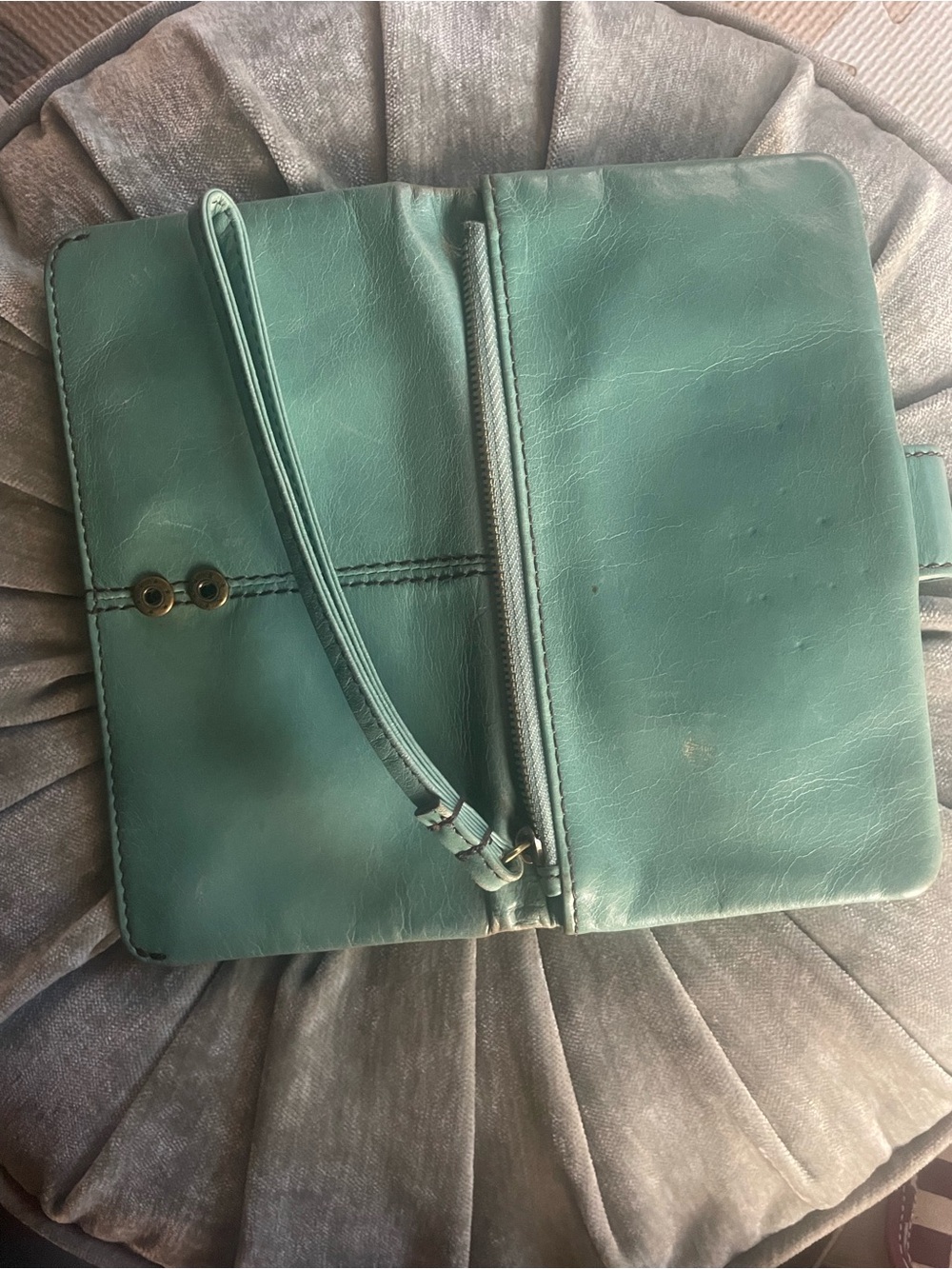 Hobo Leather Wallet - Stylish Wristlet - Picture 7 of 9
